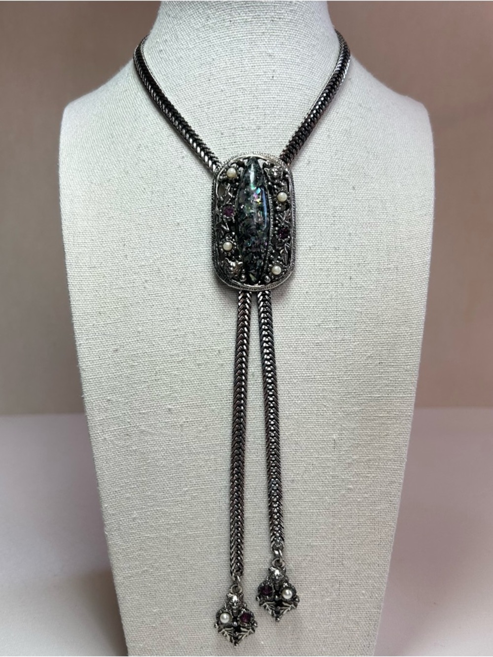 Vintage Unsigned Selro Selini Silver-Tone Bolo Lariat Necklace Iridescent Center